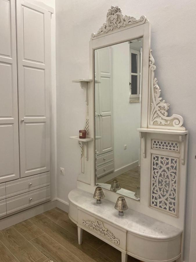 Halki Sea Breeze - A Waterfront Villa Экстерьер фото