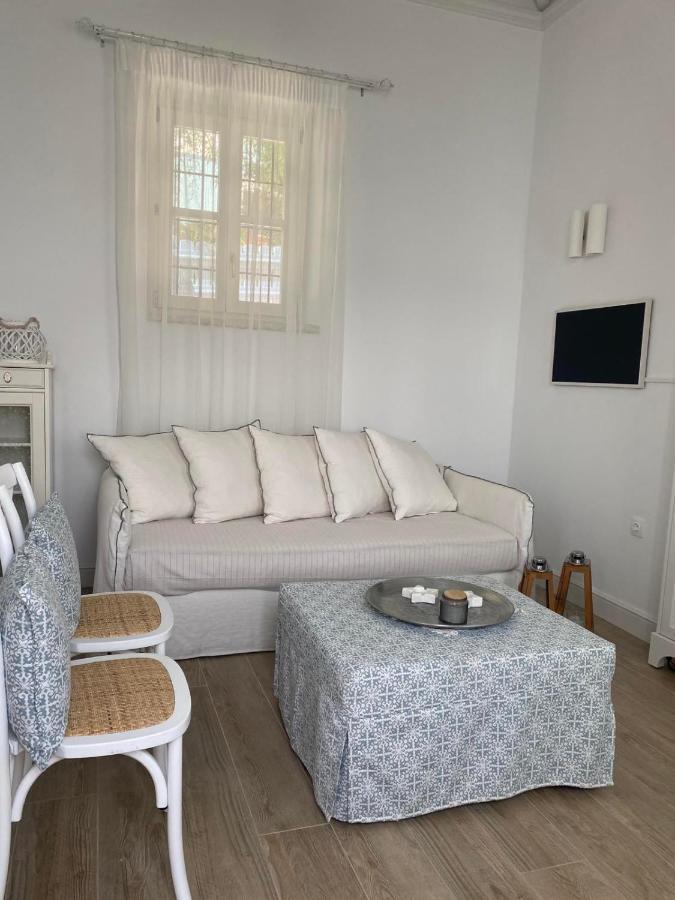 Halki Sea Breeze - A Waterfront Villa Экстерьер фото