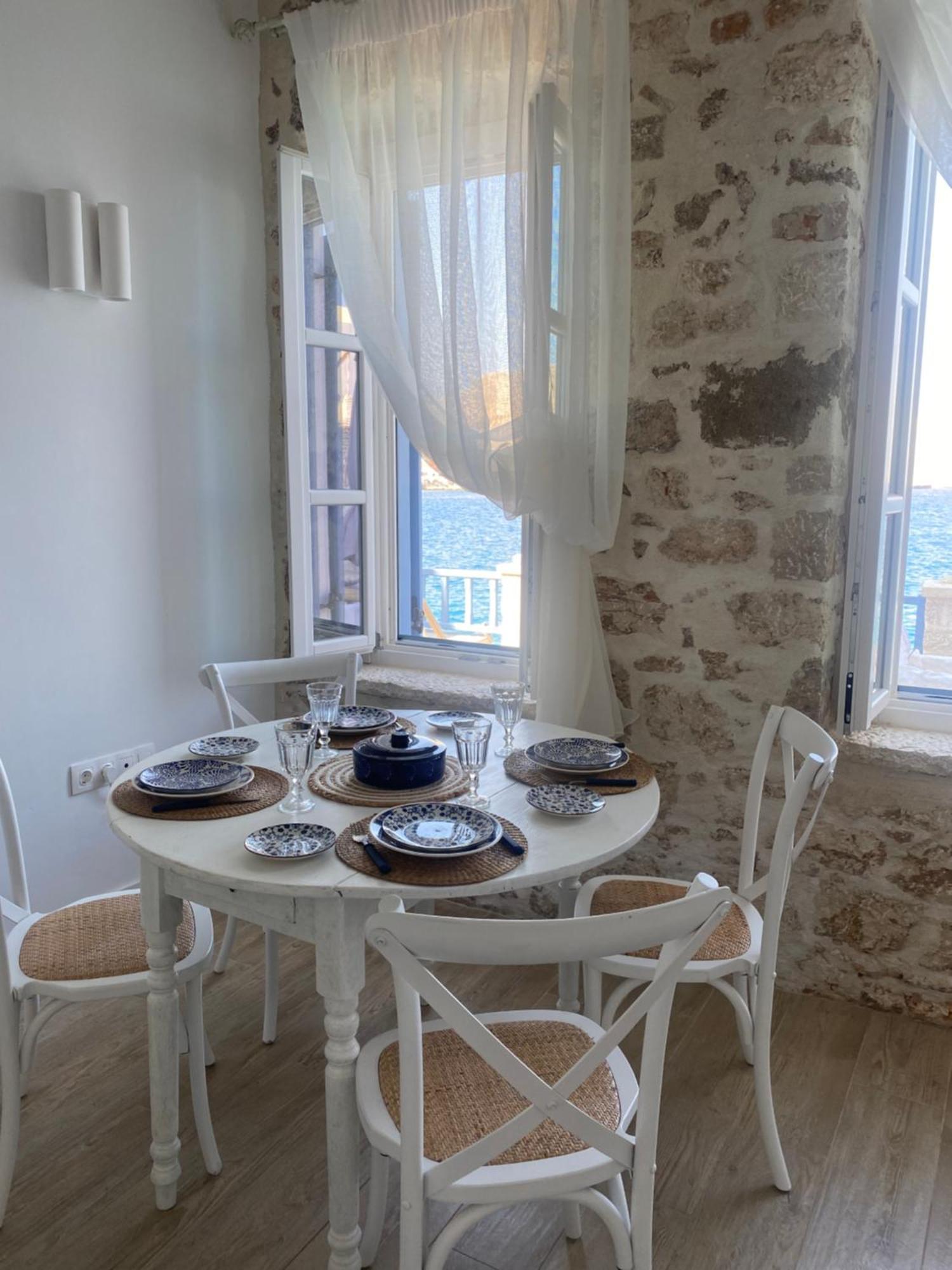 Halki Sea Breeze - A Waterfront Villa Экстерьер фото